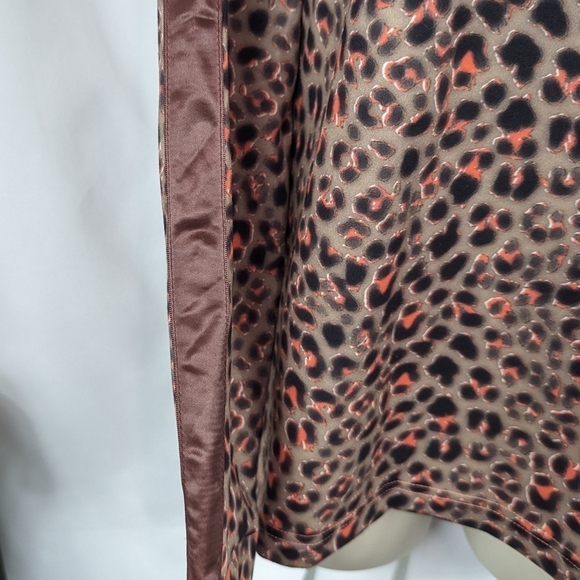 Daily Sports Mock Neck Athletic Top Sz M - Picture 6 of 13